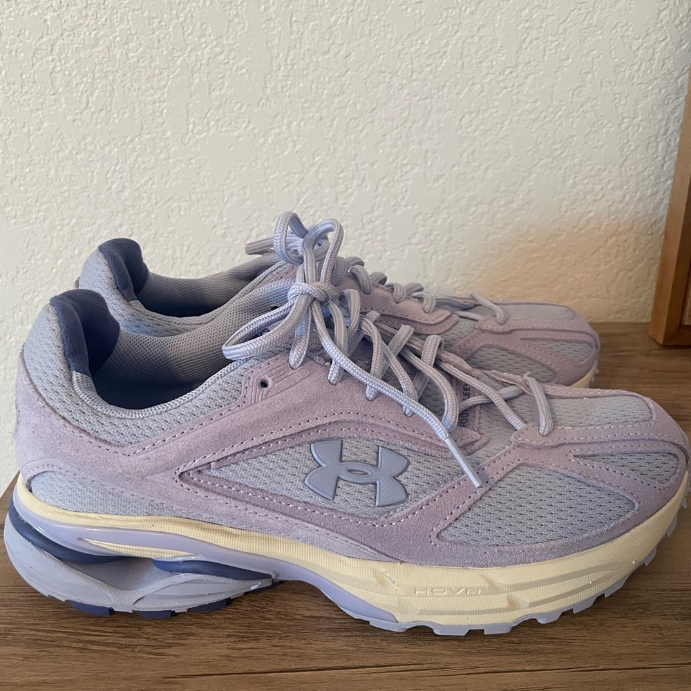 Under Armour Apparition Unisex Sneaker in “Celeste Ivory Dune” M7/W8.5